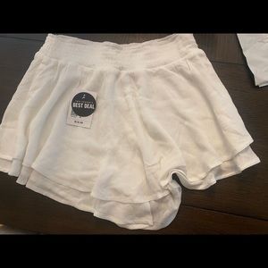 Forever 21 white flowy skort